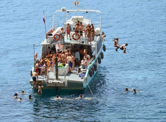 LEstartit: Medas Islands Boat Tour and Swim in Montgrí Park - Customer Reviews and Ratings
