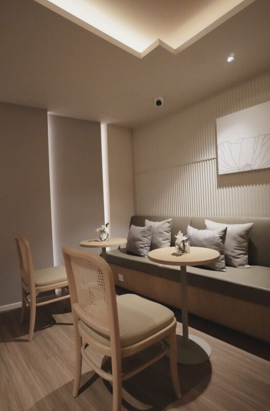 Lets Relax Spa at Asia Hotel in Bangkok - Choosing among the longer treatments