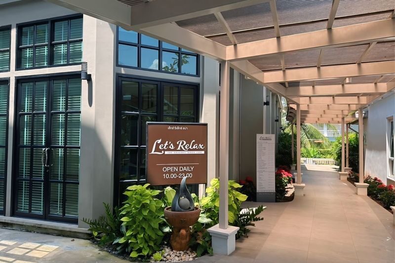 Lets Relax Spa at Centara Ao Nang Beach Resort in Krabi - What the 60-minute treatment includes