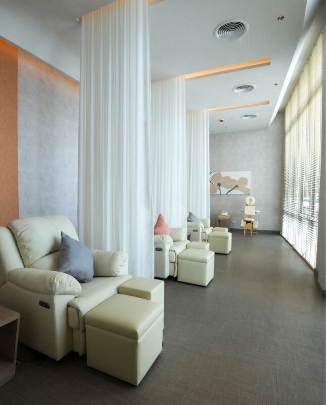 Lets Relax Spa at Crystal Sports G in Bangkok - Who this package suits best