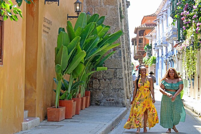Lets Do VIDEOS & FOTOS With DRONE and CAMARA in the Beautifull Cartagena - Equipment Provided