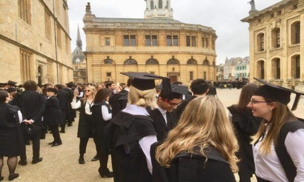 Lets Explore Oxford: Walking Tours - Navigating Transportation and Parking Options
