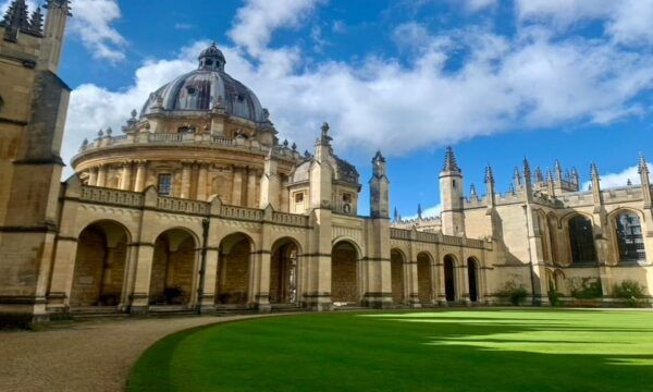 Lets Explore Oxford: Walking Tours - Customizing Your Walking Tour Experience