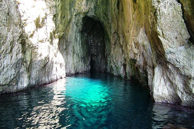 Leuca: Caves Tour 1h 30 Min - Customer Reviews