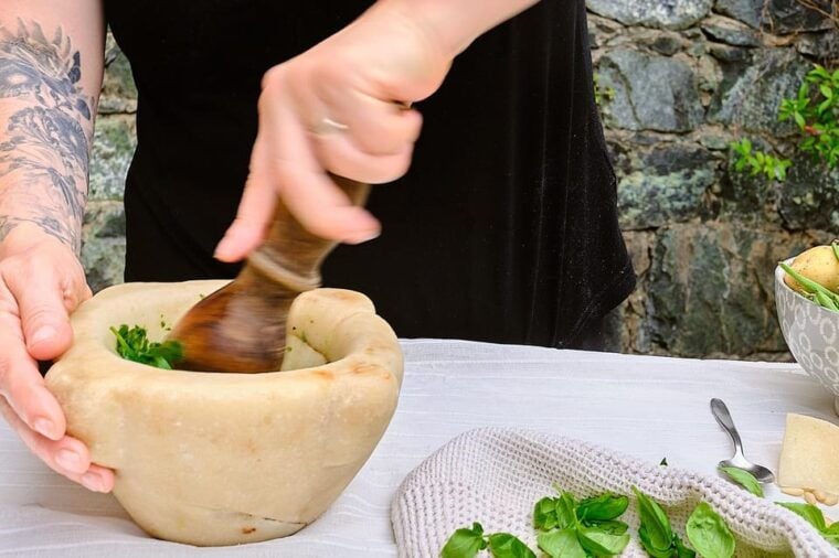 Levanto, Cinque Terre: Fresh Pasta and Pesto Cooking Class - Hands-On Experience: Making Fresh Pasta