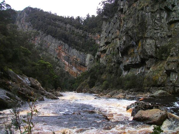 Leven Canyon and Gunns Pains Caves Tour - Itinerary