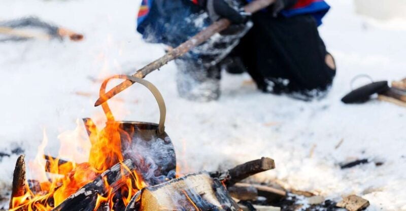 Levi: Ice Fishing by Snowmobile - What’s Included and What to Keep in Mind