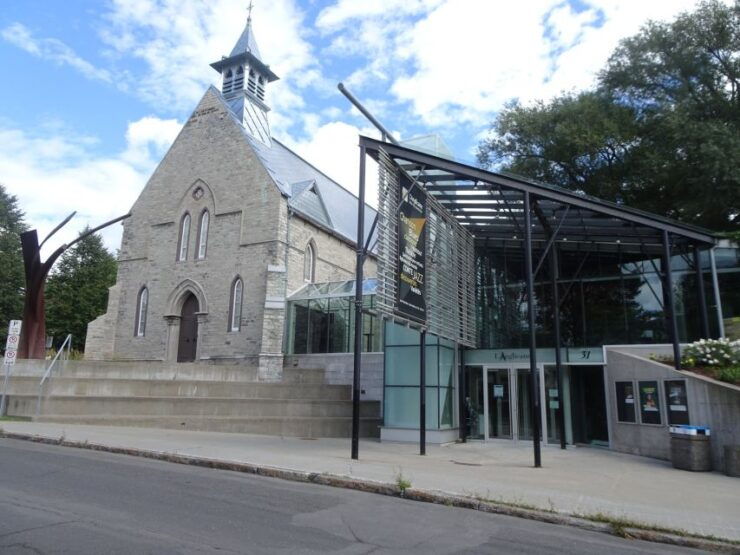 Lévis Self-Guided Walking Tour and Scaveger Hunt - Experience Highlights