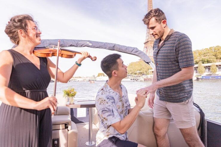 Lgbtqia Proposal / Private Boat Tour 1h Photographer - Booking Details