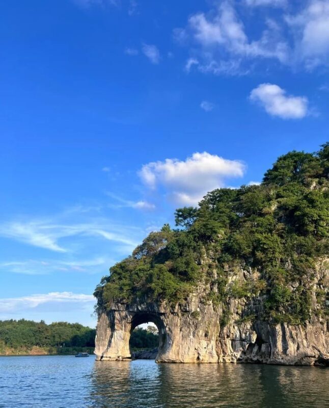 Li River 3-Star Cruise Day Trip in Guilin (Small Group of 8 + Optional Yulong River Bamboo Rafting/Butterfly Spring/Silver Cave/Ruyi Peak/Impression Sanjie Liu/Guilin Eternal Scenic Show) - The Li River is the reason to go