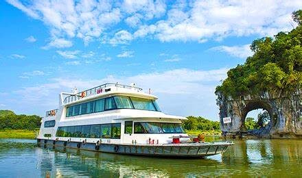 Li River 4-Star Luxury Cruise Tour in Guilin (Guilin City to Pier Transfer + Boat Ticket + Buffet) - The Li River is the reason to go