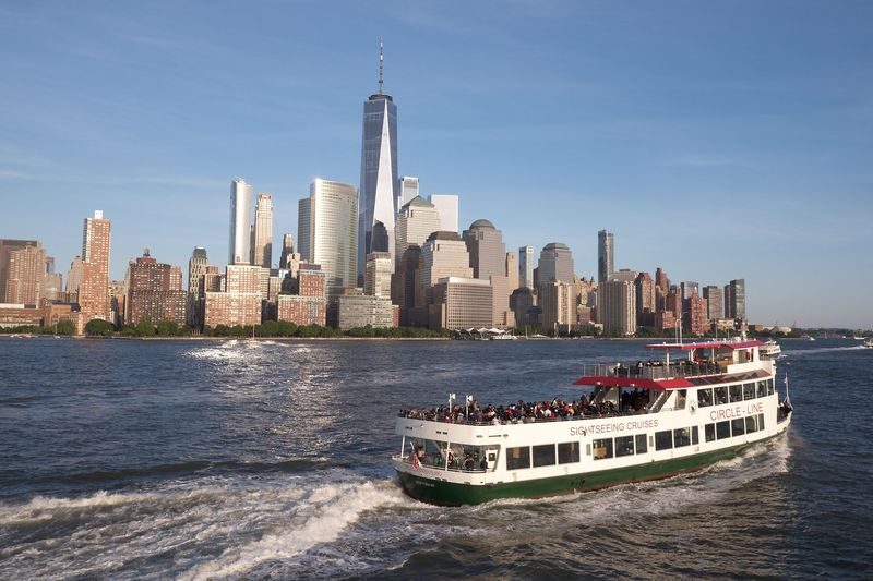 Liberty Midtown Cruise in New York - A one-hour view of New York from the Hudson