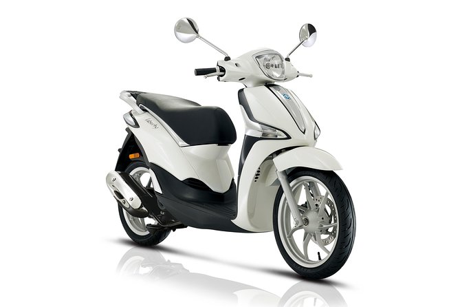 Liberty Scooter Rental Piaggio 50cc (4t) Paris - Pricing and Booking Details