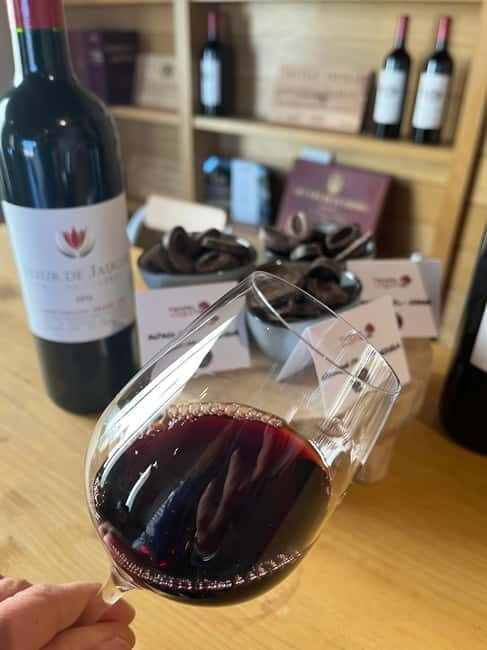 Libourne: Winery Tour with Wine and Chocolate Tasting - Authenticity and Review Highlights