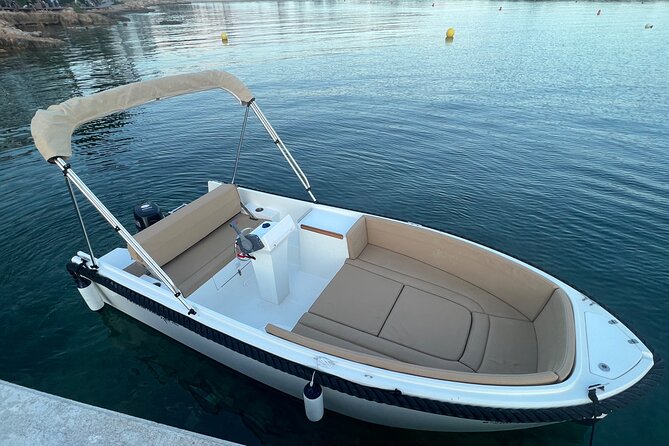 License Free Boat Rental Around the Coast of Santa Ponsa - Additional Information