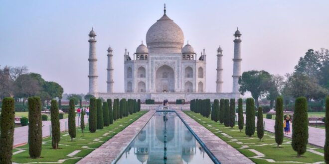 License Tour Guide in Agra- Taj Mahal - Experience Inclusions