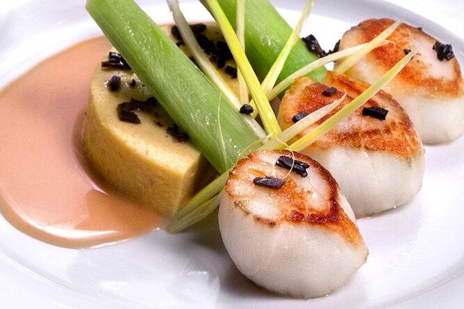 Lido De Paris Private Round-Trip Transfer - Reserve Now & Pay Later