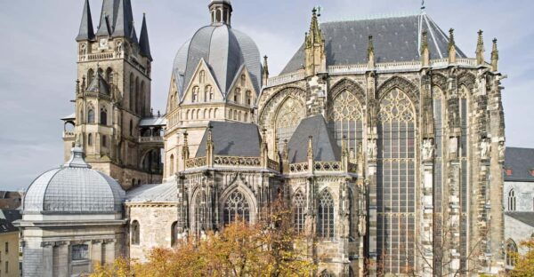 Liège (B), Aachen (G) & Maastricht (NL): Crossing Borders - Booking Information