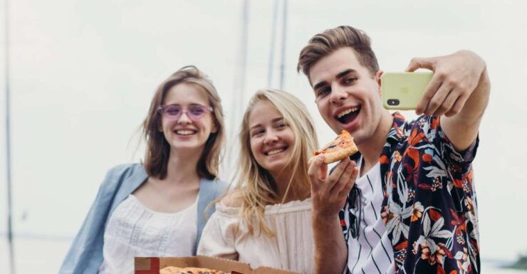 Liège: Bachelorette Party Scavenger Hunt Mobile Game - Ticket Details