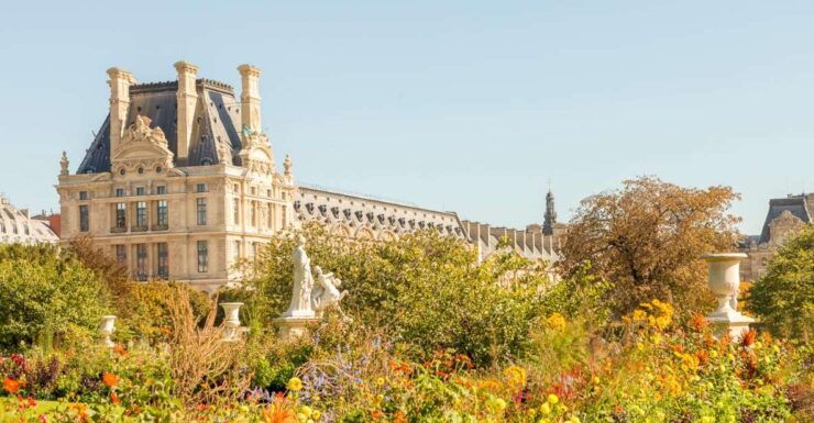 Lifestyle Tour Around the Louvre - Tour Duration and Booking Details