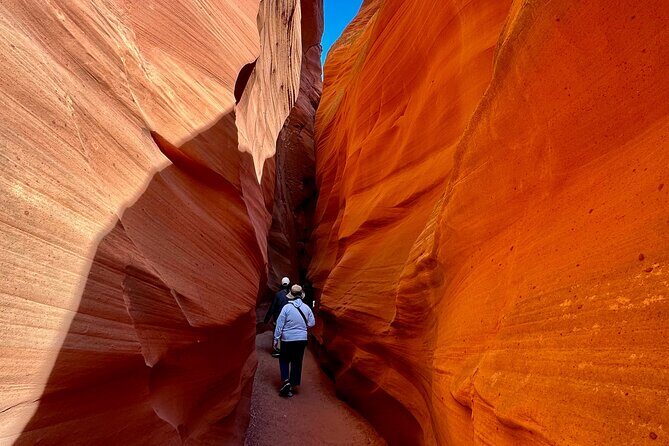 Ligai Si Anii Canyon Tour through Antelope Canyon - Introductory Overview