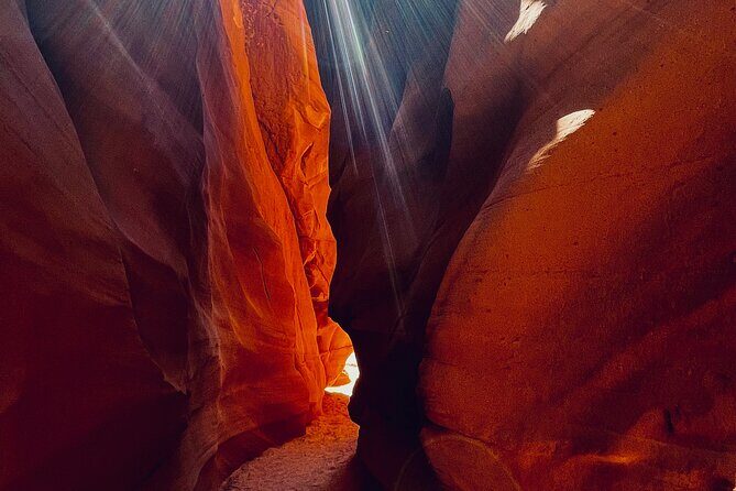 Ligai Si Anii Canyon Tour through Antelope Canyon - Why This Tour Is Worth Considering