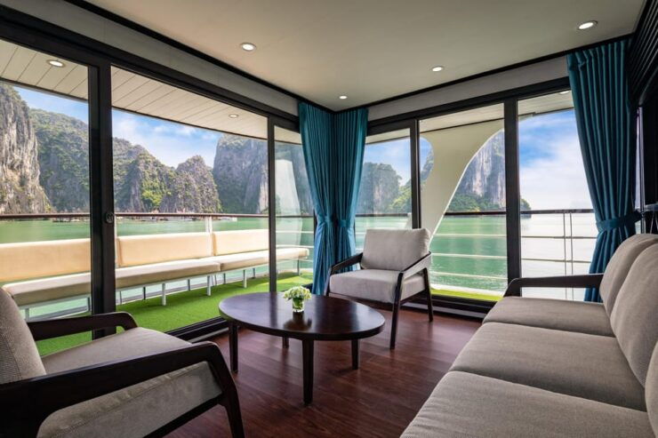 Light Cruise Halong Day Cruise With Small Group on Boat - Activities on the Water