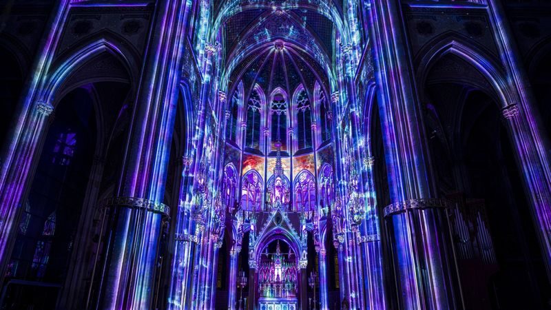 Light of Creation show in Vienna Votive Church - Finding a seat with a broad view