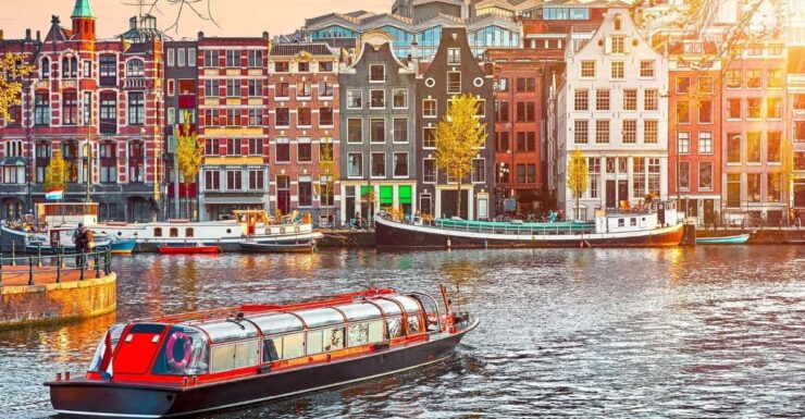 Light the Red Light Tour - Netherlands Hockey Trip - Itinerary Highlights