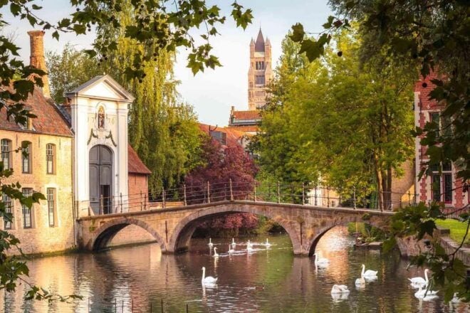 Light the Red Light Tour - Netherlands Hockey Trip - Booking Information