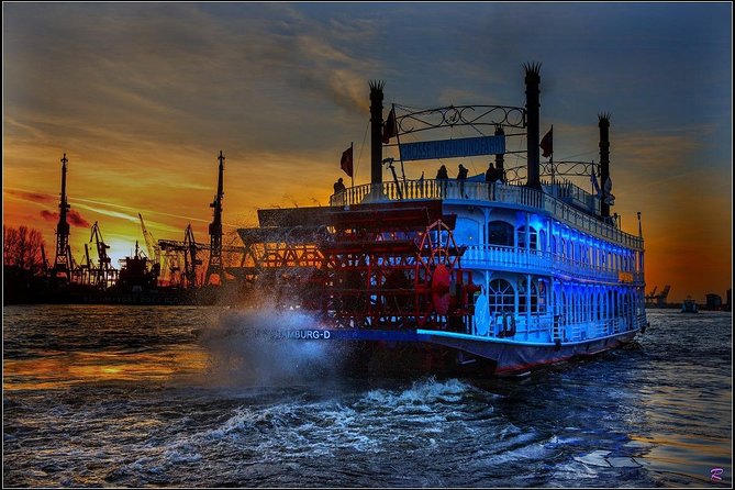 Lights Tour Through the Port of Hamburg and to the Historic Warehouse District - Tour Overview
