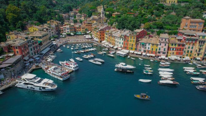 Liguria: Digital Guide With The Best of Liguria. - Features of the Guide