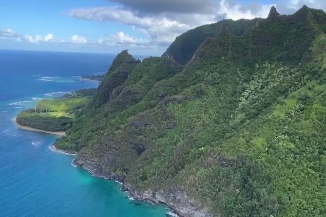 Lihue 4-Guest Open-Door Helicopter Ride  - Kauai - Common Questions