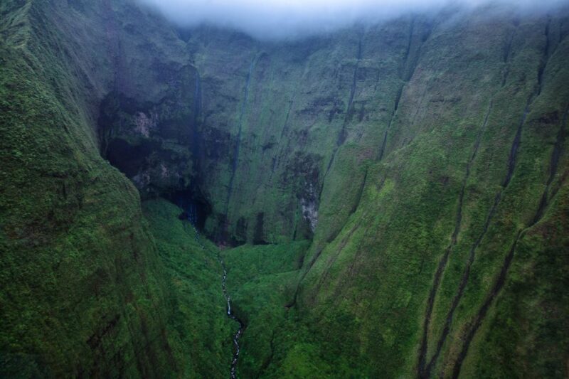 Lihue: Deluxe Waterfall Safari Helicopter Tour - Authentic Insights from Reviews