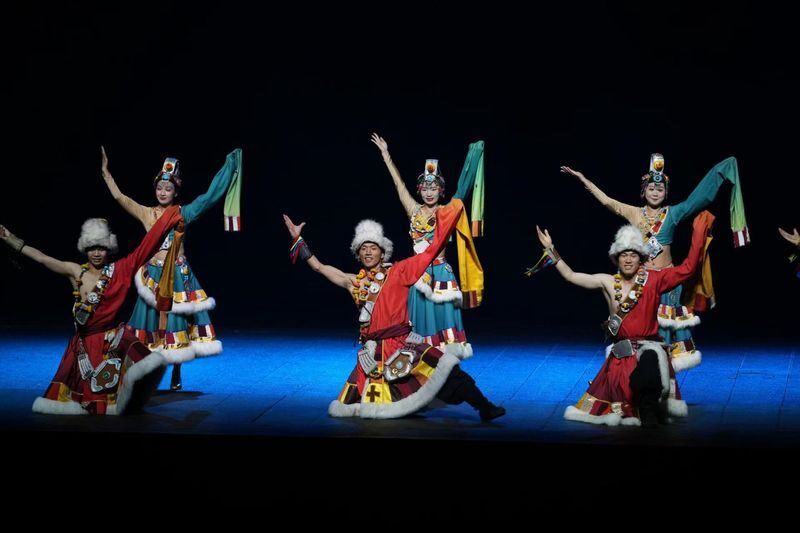 Lijiang Eternal Love - What the ticket costs, and what it includes