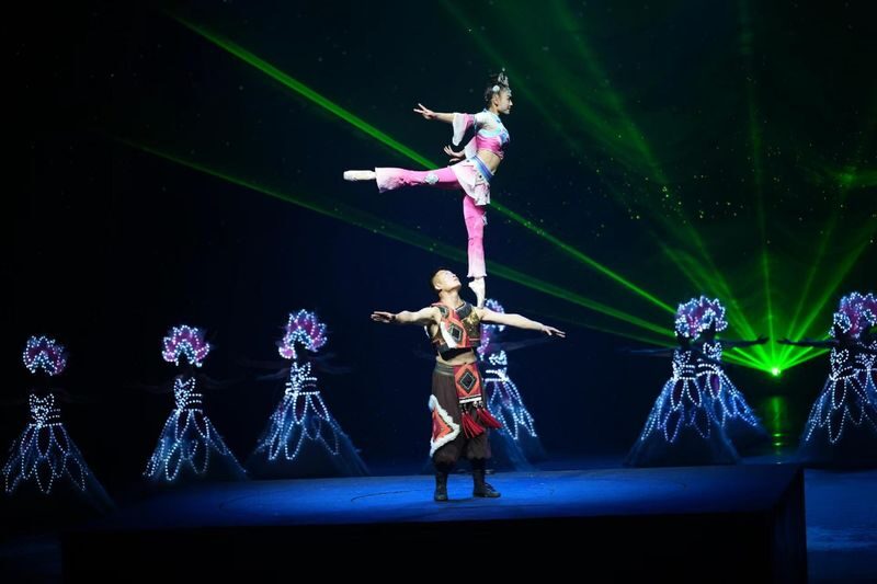 Lijiang Eternal Love - Getting there and handling the ticket