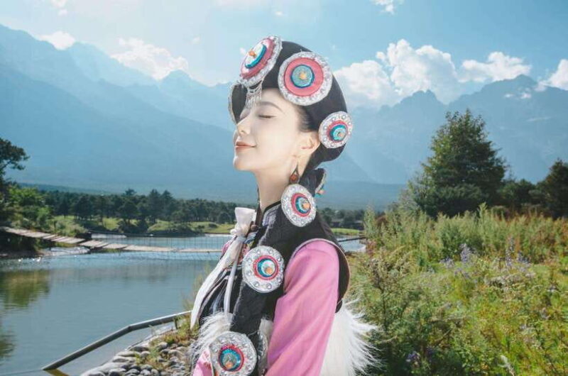 Lijiang: Ethnic Costume Photoshoot with Hotel Transfers - Practical Tips for Booking and Enjoying the Experience
