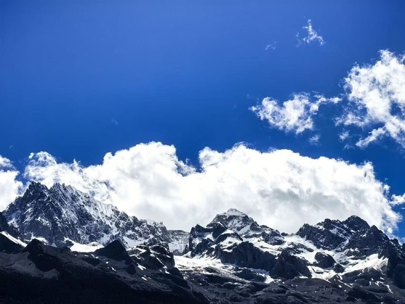Lijiang Jade Dragon Snow Mountain Day Tour (Exclusive for Foreign Guests, Translation Supported) - Altitude, eligibility, and the return to Lijiang