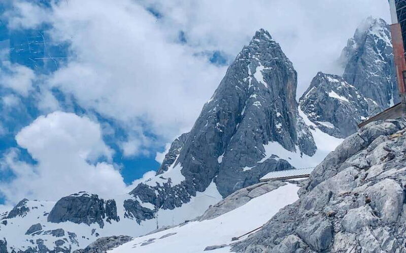 Lijiang: Jade Dragon Snow Mountain Guided Tour with Pickup - FAQ  