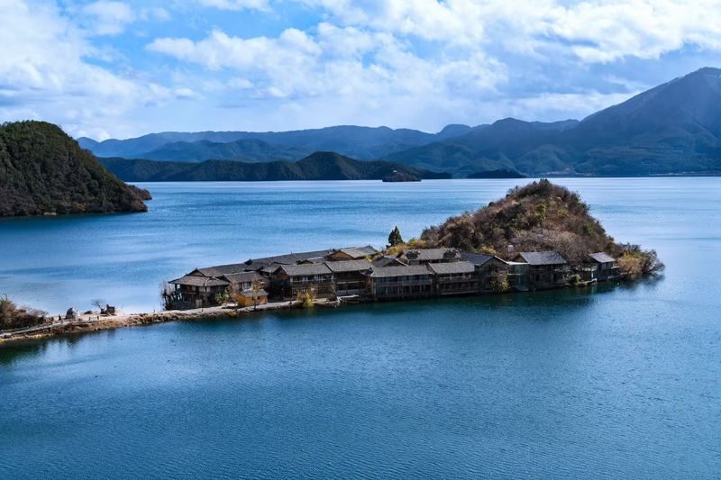 Lijiang Lugu Lake Mosuo Culture One-Day Tour - Quick take: what makes this Lugu Lake day different