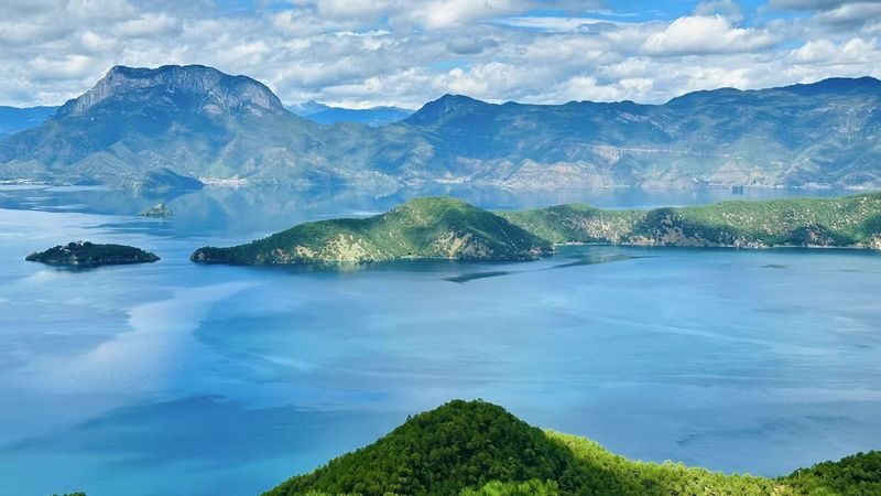 Lijiang Lugu Lake Mosuo Culture One-Day Tour - Who should book this day trip?