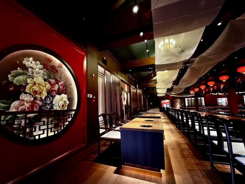 Lijiang Royal Banquet - Who will enjoy this dinner