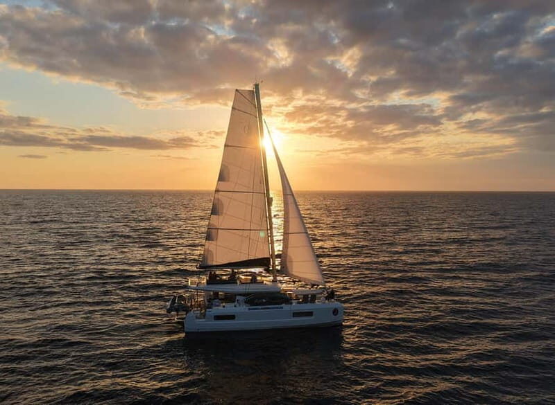 L'Ile-Rousse, Corsica: Gourmet catamaran excursion at sunset - Overview of the Experience