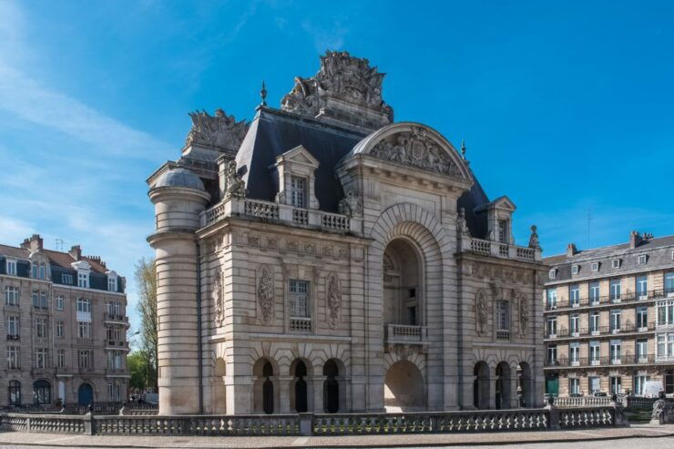 Lille: City Exploration Game and Tour - Experience Highlights