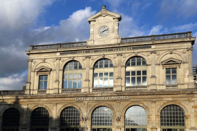 Lille: City Highlights Scavenger Hunt and Walking Tour - Important Information