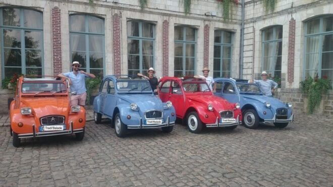Lille Driving Tour by Convertible Citroen 2CV - Expert Driver-Guide and Recommendations