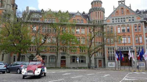 Lille Driving Tour by Convertible Citroen 2CV - Common Questions