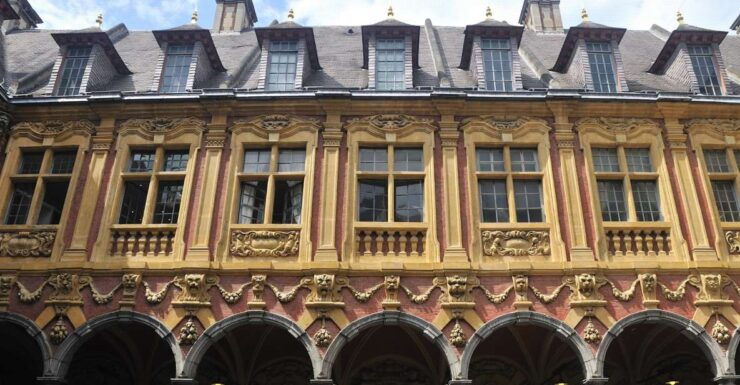Lille: First Discovery Walk and Reading Walking Tour - Uncovering Hidden Gems and Stories