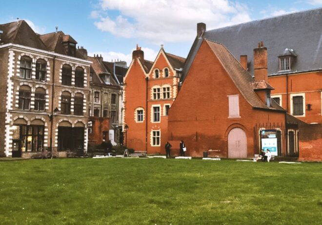 Lille: Scavenger Hunt and Self-Guided City Highlights Tour - Full Description