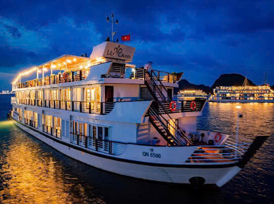 Lily 2D1N Cruise: Ha Long Bay, Sung Sot, Ti Top - The details worth knowing